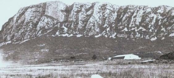Vue aérienne du terrain et du hangar Rouméas